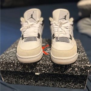 Jordan 4 Retro Mid Military Black men’s 8.5